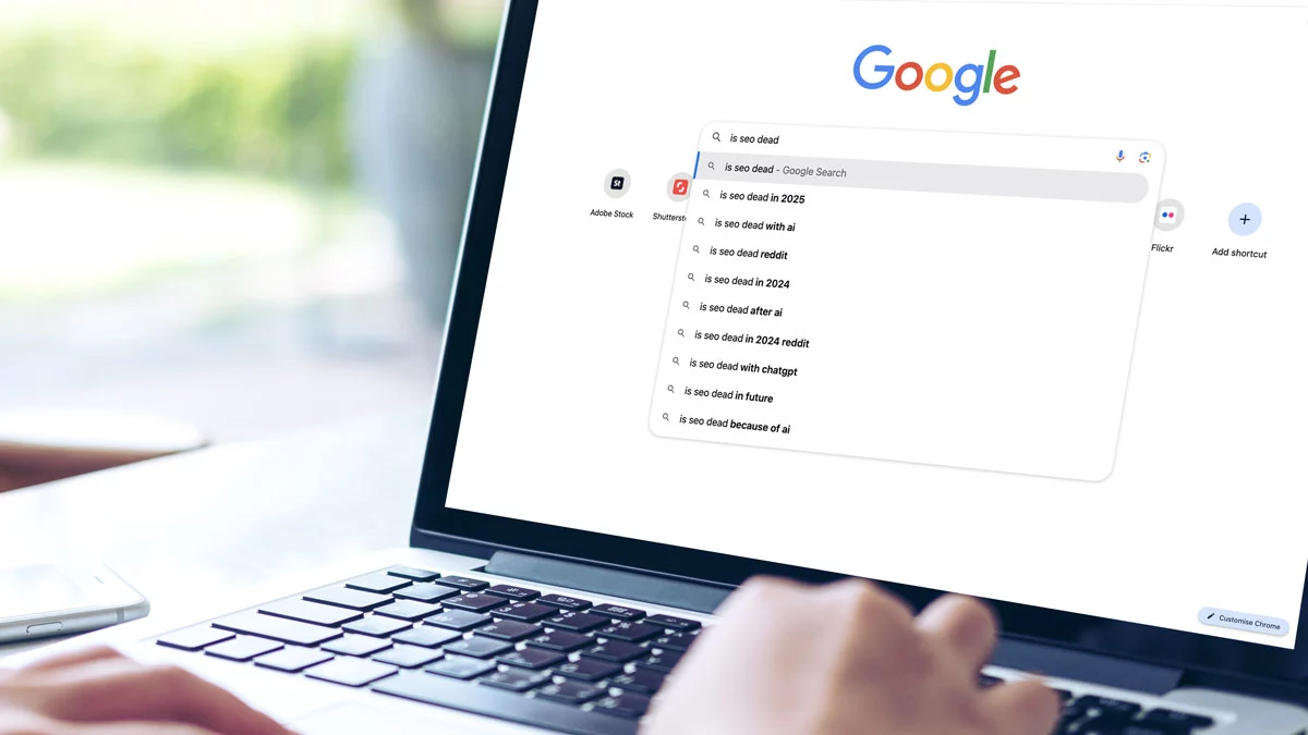 seo-dead Person using google on laptop